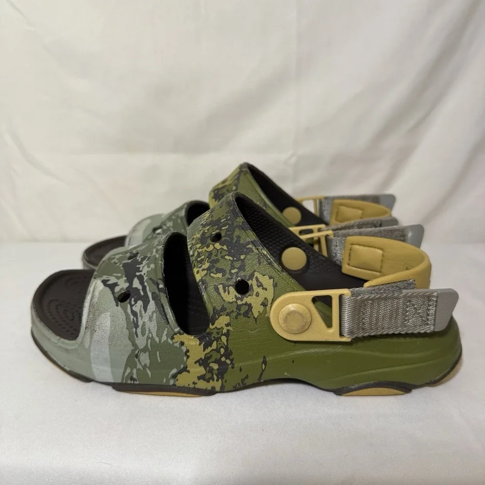 Crocs All Terrain Sandals Camouflage Mens Size 4 Womens Size 6